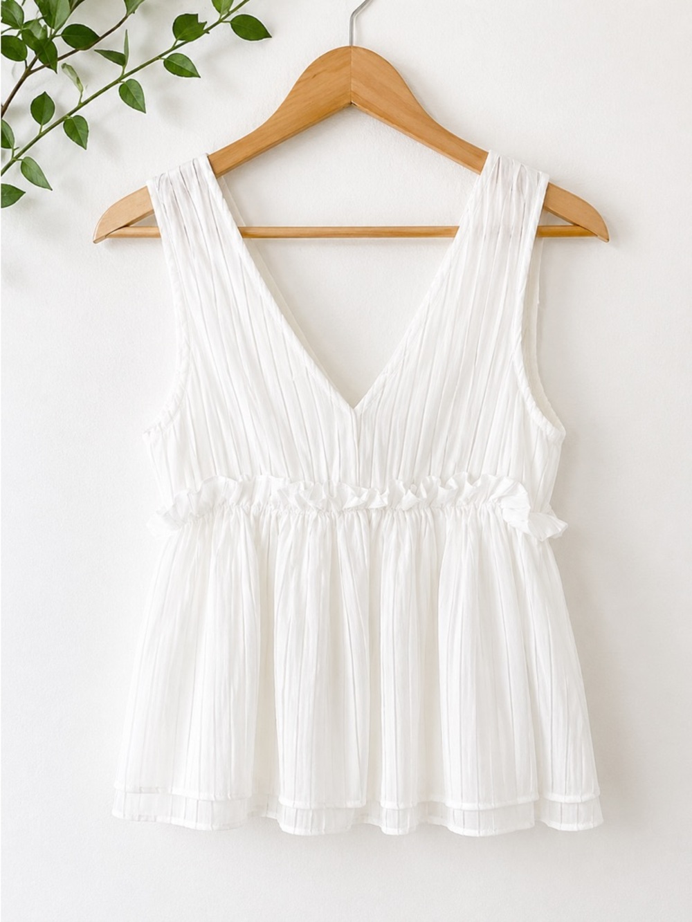 Mustard Seed White Sleeveless Pleated Babydoll Top Boho
